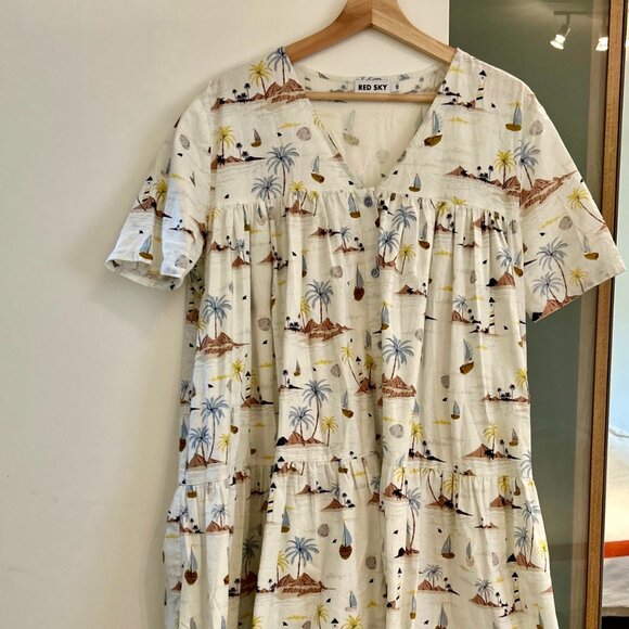Sailboat/Island dress - Picture 1 of 3
